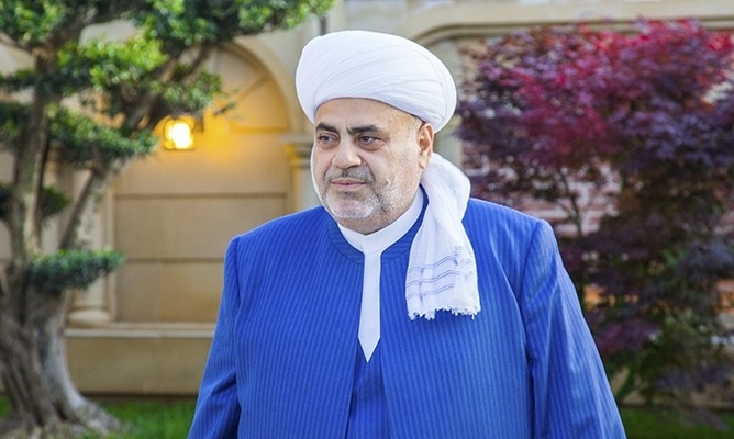 Şeyx məscidlərə nəzarəti itirdi - Türkiyə modelinə keçid