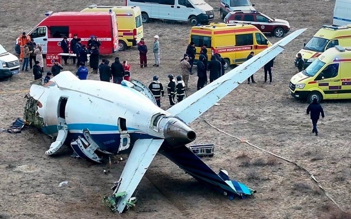 İDDİA: AZAL təyyarəsinin vurulma əmrini Rusiya Müdafiə Nazirliyi verib — SENSASİON SƏS YAZISI ( FOTO/VİDEO )