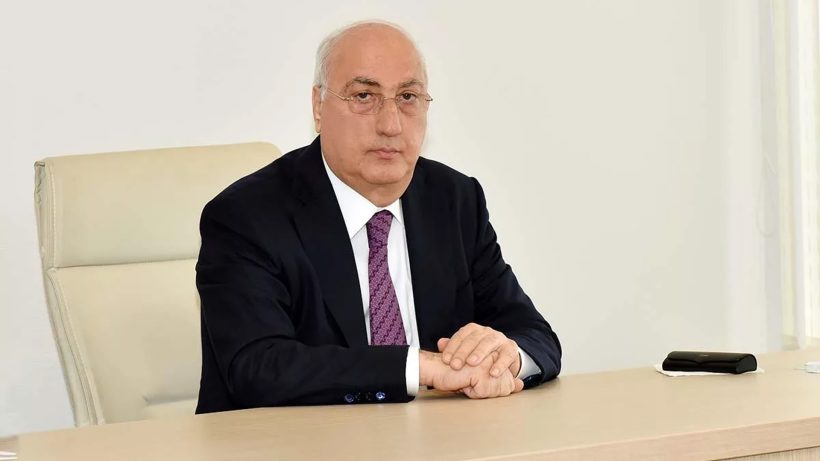 Sumqayıtda bələdiyyə oyunları: Zakir Fərəcov kimi nə vaxt seçəcəyini özü bilir?