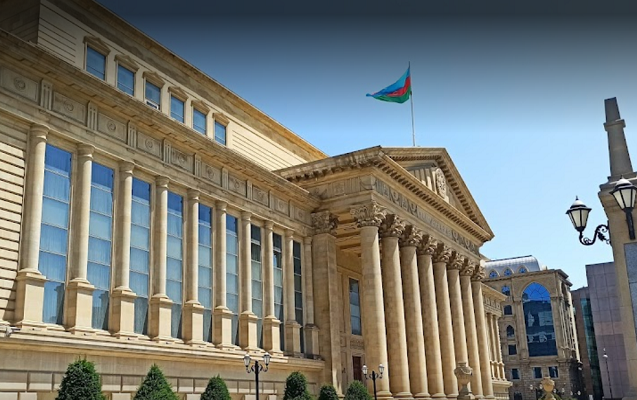 Vəsiyyətnamə yoxdursa, ögey şəxslər vərəsə ola bilməz