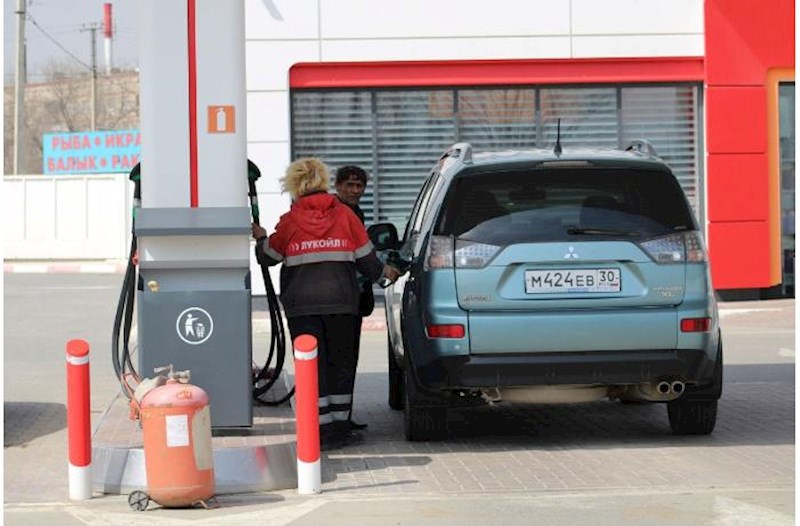 Rusiyada yanacaq böhranı dərinləşir – Ölkə emal gücünü 40 faiz itirib
