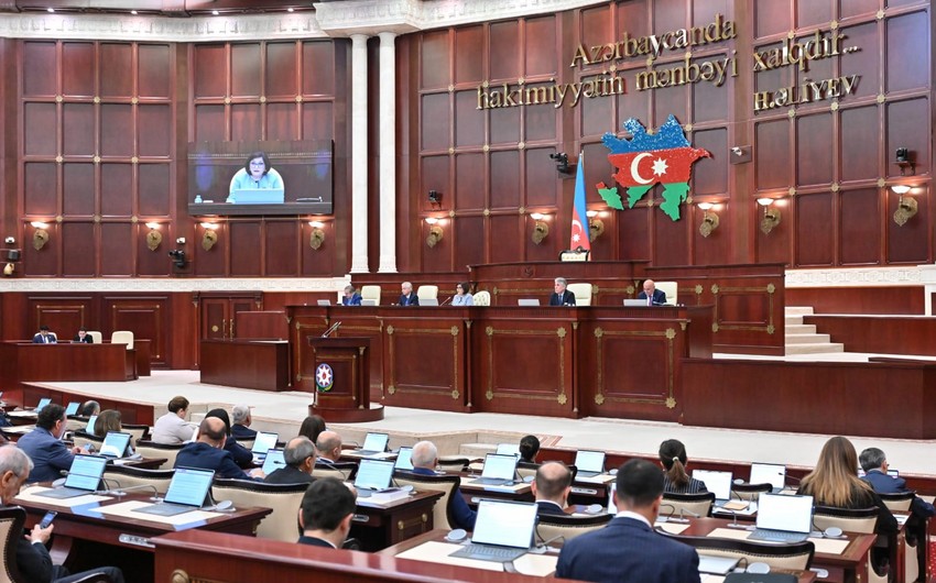 Milli Məclis Naxçıvan Konstitusiyasına çoxsaylı dəyişiklikləri son oxunuşda təsdiqləyib