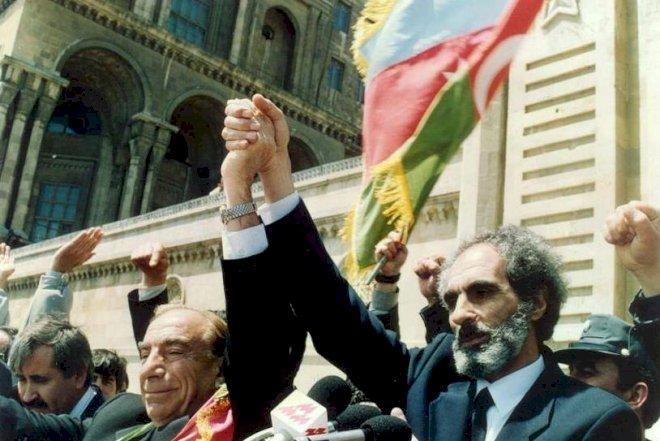 Milli Azadlıq Hərəkatının liderinin anım günüdür - Elçibəyin vəfatından 25 il ötür