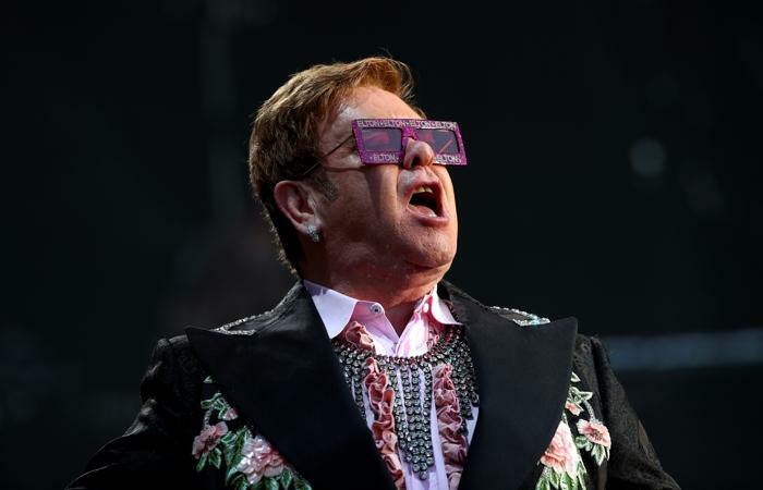 Elton Con korluğundan danışdı: "Oğullarımla idman yayımları..."