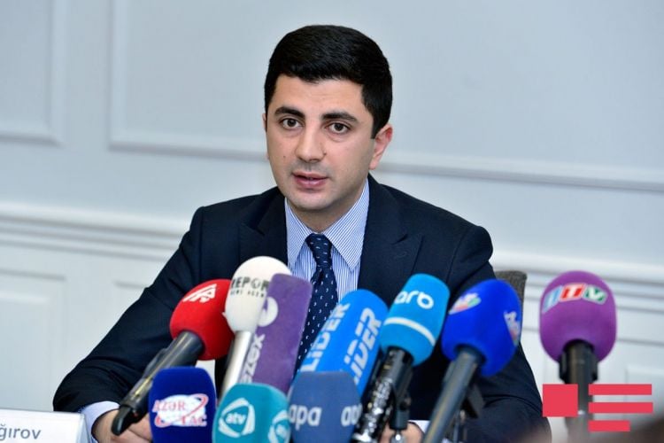Eşqi Bağırov daha bir direktoru işdən çıxardı