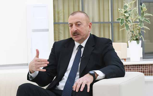 İlham Əliyev Ağdərədə də sakinlərlə görüşdü