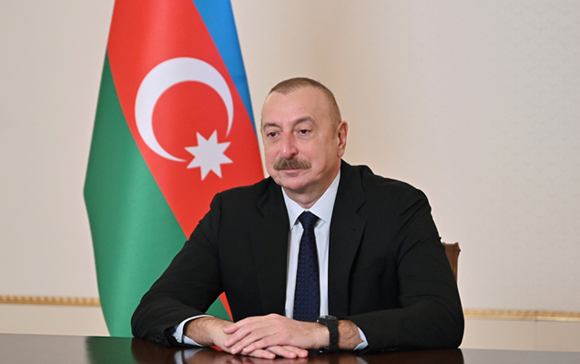 Prezidentlər tikiş fabrikinin fəaliyyəti ilə tanış oldular