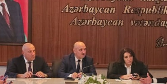 Nəsimi icra hakimiyyətindən bu qanunsuz tikintilərə kim icazə verir? -Video