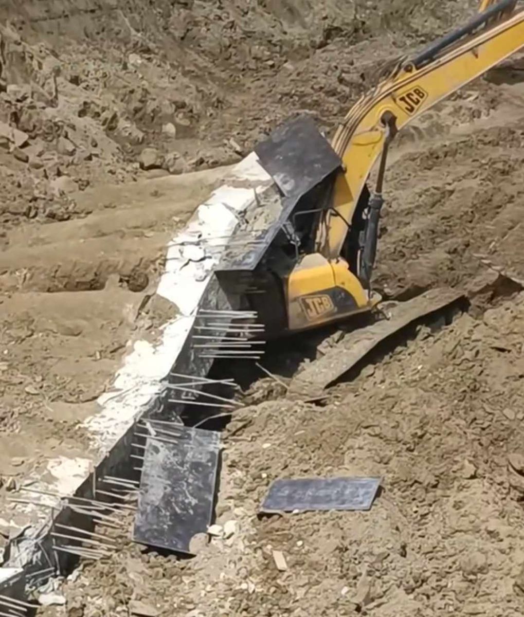 “RR Constructions” MTK-nın tikinti ərazisində uçqun-Video
