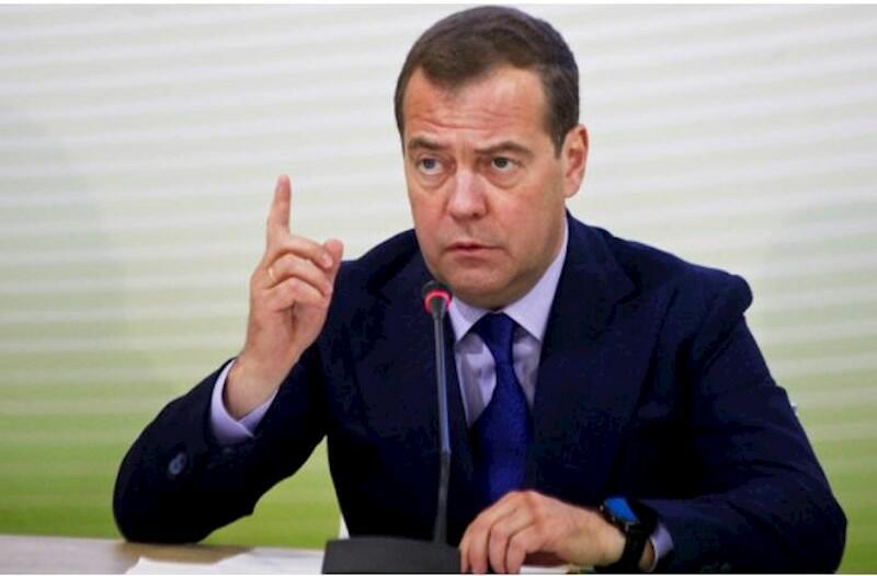 Təbriklər, Tramp! - Medvedev bəzi ölkələrin İrana nüvə silahı verəcəklərini açıqladı