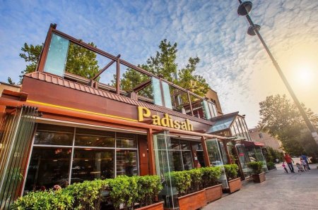  FHN-nin bağladığı “Padişah” restoranın fəaliyyətinə hansı məmur icazə verib?