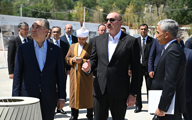 Liderlər Yeni Şuşa məscidində - Fotolar
