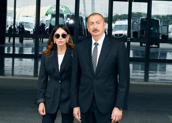 Prezident Cabir İmanovun vida mərasiminə əklil göndərdi