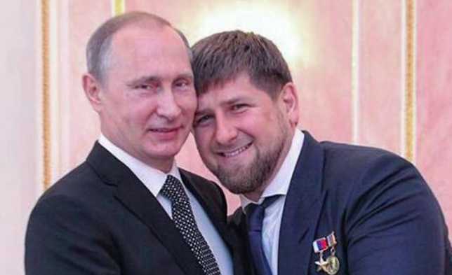 Putinlə görüş: Kadırov istefa verməkdən imtina etdi