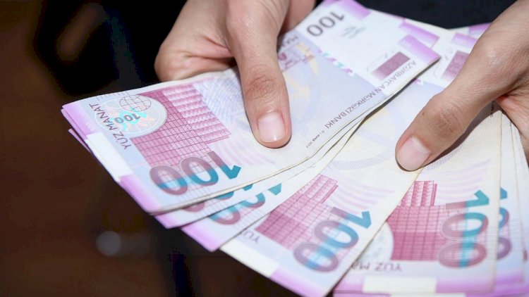 Bakıda orta aylıq əməkhaqqı 1357 manat oldu