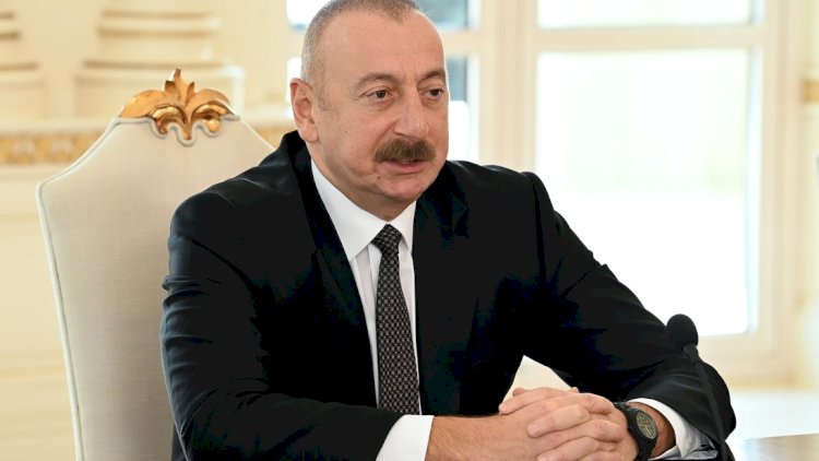 Prezident bu şəxsləri təltif etdi - SİYAHI