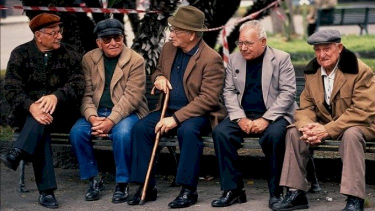 Bu kişilər 65 yaşından tez pensiyaya ÇIXACAQ