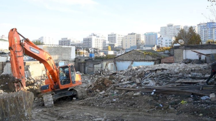 Bakıda böyük söküntü işləri başladı, park salınacaq