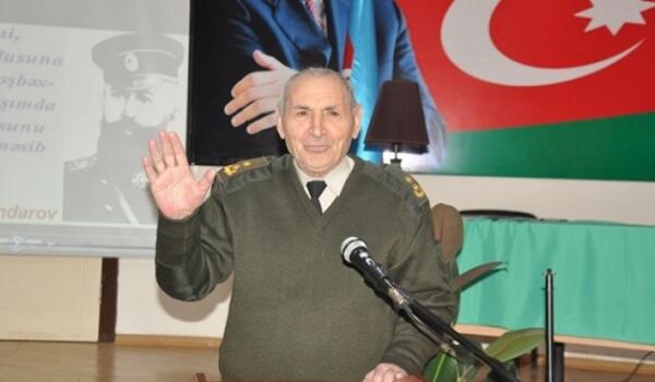 Şəmistan Nəzirli tədbir zamanı qəfil vəfat etdi