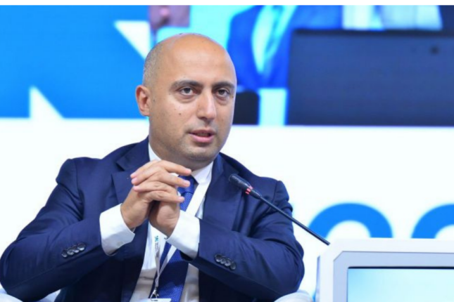 “İşdən çıxarılmalı, hətta məsuliyyətə cəlb olunmalı bir nəfər varsa, o da Emin Əmrullayevdir”