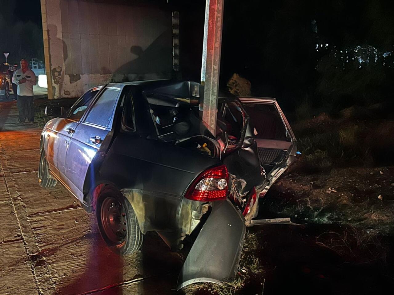 Ağcabədidə DƏHŞƏTLİ QƏZA: "Lada Priora" iki yerə bölündü - Ölən var - FOTO