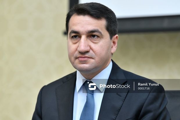 Hikmət Hacıyevdən “Forbes”ə: “Azərbaycanlıların hüquqları ilə bağlı məsələni heç vaxt qaldırmamısınız”