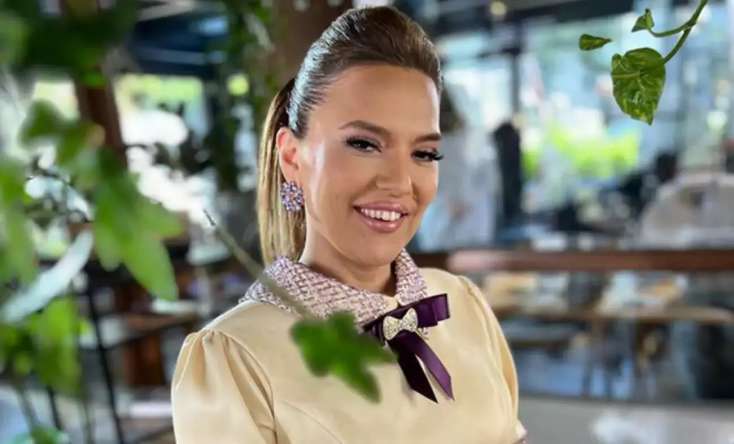 Türkiyəli müğənni Demet Akalın olduğu gəmi batdı - FOTO