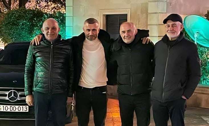 Qurbanovun gündəm olan fotosu - Onlar kimlərdir?