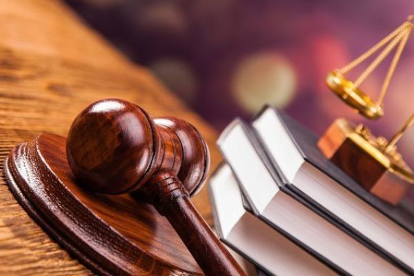 Sabiq rəisin ölümünə səbəb olan bank işçisi ilə bağlı QƏRAR
