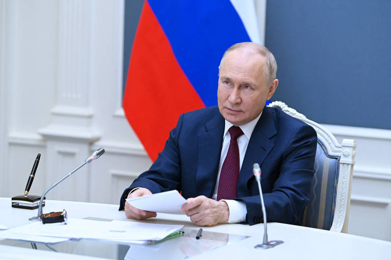 Putindən Zimbabve liderinə helikopter hədiyyəsi
