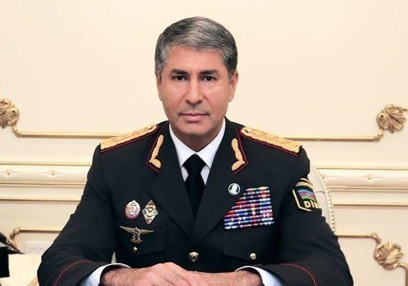 Vilayət Eyvazov xanım polisi SƏRƏNCAMA GÖTÜRDÜ