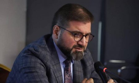 “İrəvanda Qarabağın mühacir hökumətini yaratmağa yol vermək olmaz” - Arman Babacanyan