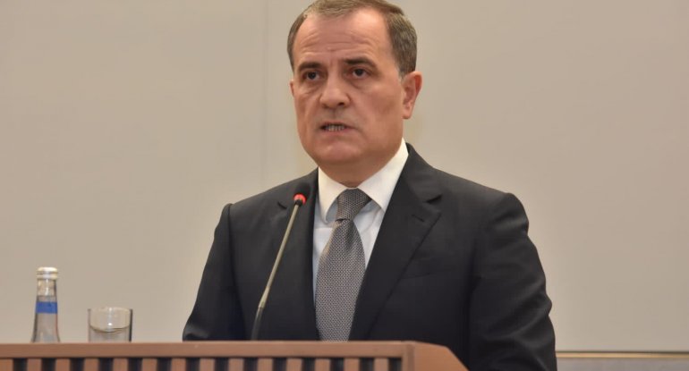Ceyhun Bayramov Lounes Magramaneni qəbul etdi