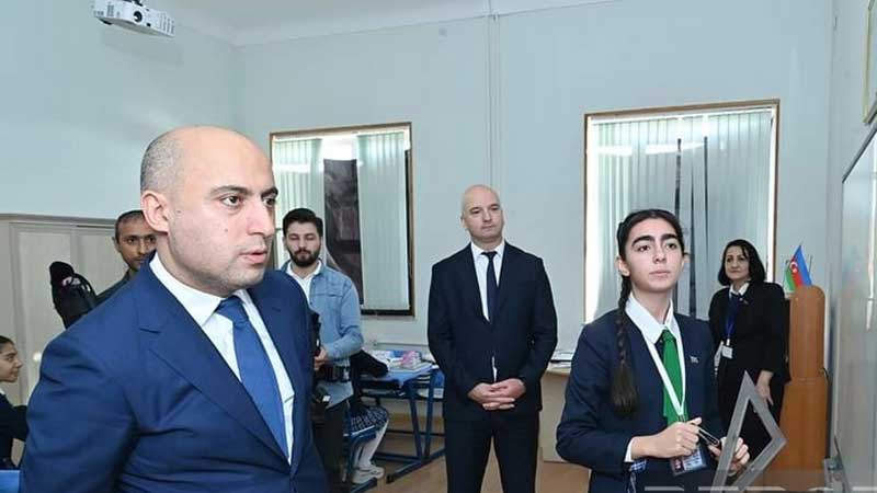 Emin Əmrullayev: “Naxçıvanda təhsilin keyfiyyəti Azərbaycanın digər bölgələri ilə müqayisədə yuxarıdır”