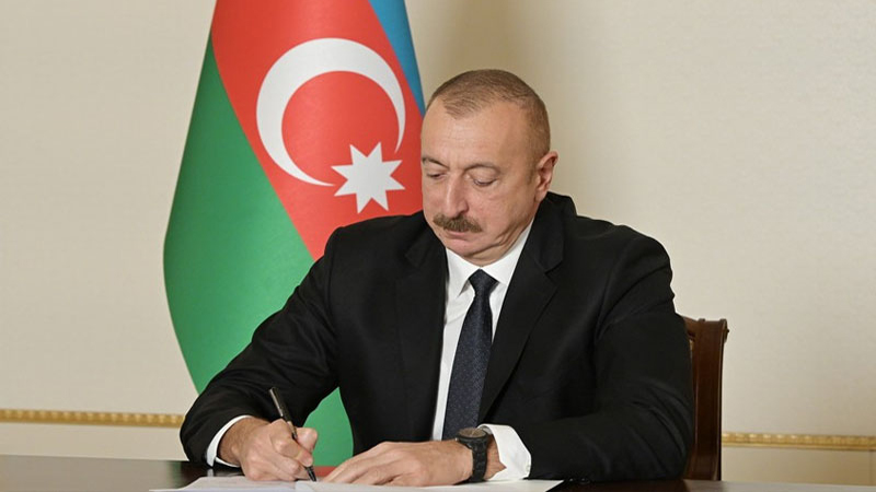 Azərbaycanda növbədənkənar Prezident seçkiləri elan edildi - SƏRƏNCAM
