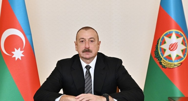 Prezident İlham Əliyev müəllimlərin XVI qurultayının iştirakçılarına müraciət ünvanlayıb - YENİLƏNİB