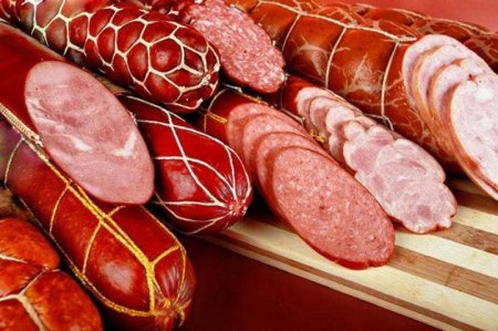 Kolbasadan zəhərlənən ailə ilə market sahibi ÜZ-ÜZƏ – “Mən də yemişəm, narahatlığım yoxdur”