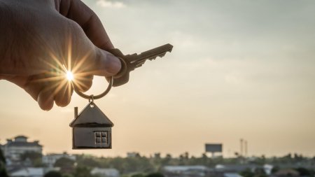 Qanunsuz tikilmiş hansı evlərə sənəd veriləcək? - Deputat açıqladı