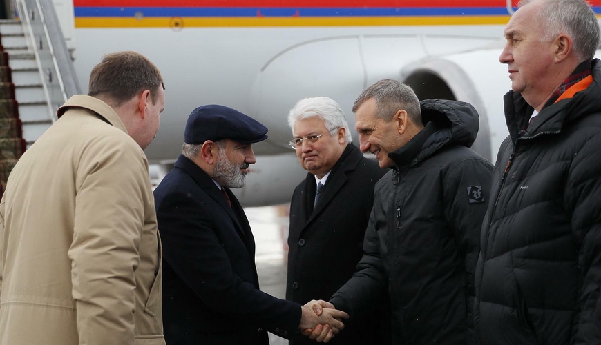 Nikolun papağı, Putinin qorxusu və sirli yumurta söhbəti - Kulisdə nələr baş verib?