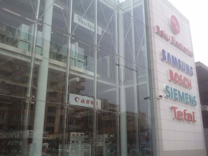 Kontak Home və Bakuelektronics-ın telefon fırıldaqları - Şok faktlar