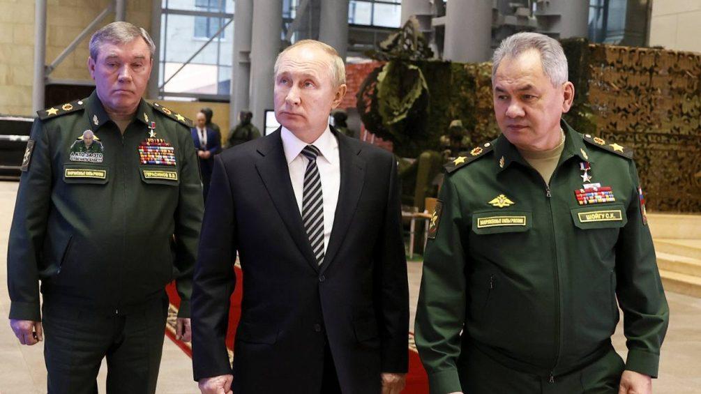 Putin “Vaqner”in ələ keçirdiyi qərərgaha gedib – Prezidenti Gerasimov qarşılayıb və...