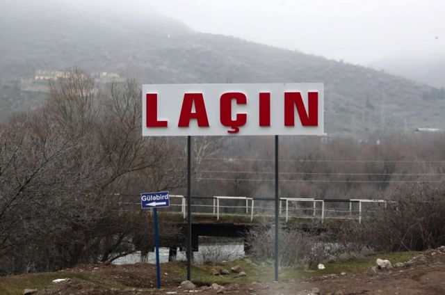 Laçında nə baş verir? - Təmir bərpa işləri altın da talançılıqla məşğul olunur... FOTO