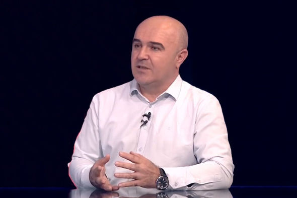 "Bütün kənar dillər Azərbaycana qılıncın və tüfəngin belində gəlib" - ELDƏNİZ ƏMİROV 