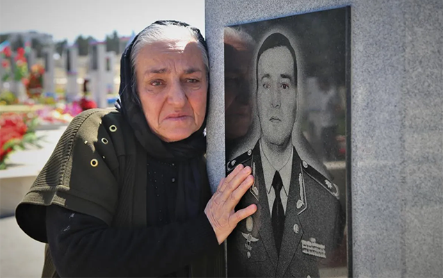 “Oğlumu itirdiyim gündə qardaşımı da itirdim“
