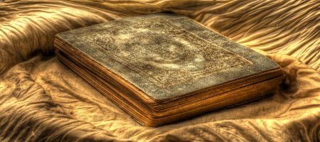 "Müqəddəs Quran"ı yandıran 19 yaşlı Nikita həbsxanaya aparıldı