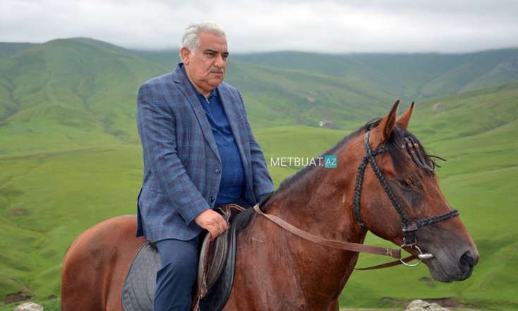 Daşkəsənin icra başçısı sakinlərlə görüşə atla getdi - FOTO