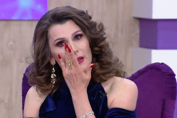 Gülyanaq Məmmədova çətin günlərindən DANIŞIB: “İkisinin də xəstəliyini gizlədirdim” - VİDEO