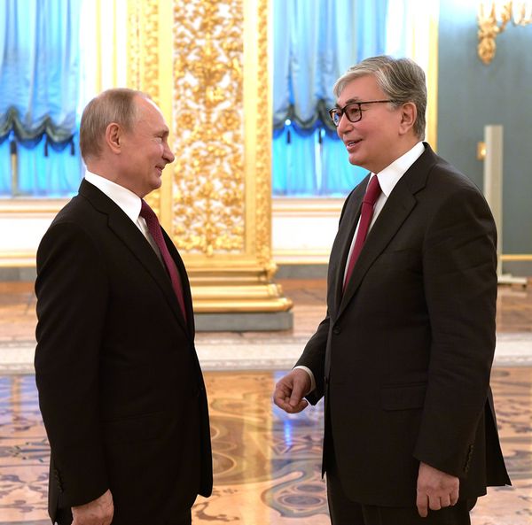 Tokayev “Nevski” ordenindən imtina etdi, “dxr” və “lxr”i “kvazidövlət”lər adlandırdı: Putindən üz döndərir?