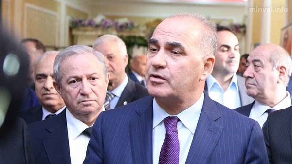 "Heç bir işlə məşğul olmuram, təqaüdümlə dolanıram" - Sabiq icra başçısı