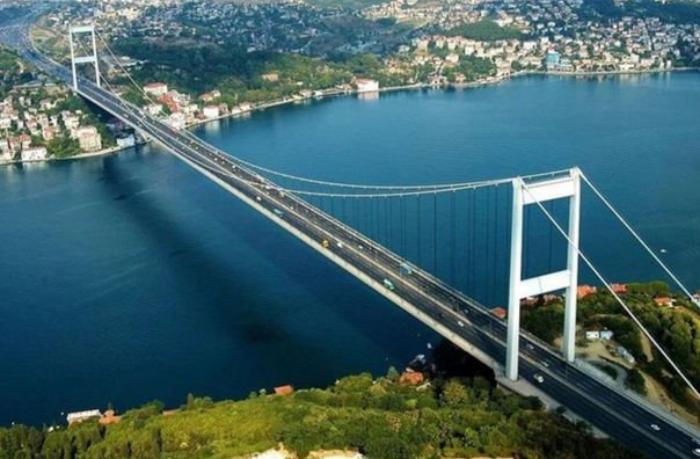 KİV: “Türkiyə Boğazlardan keçidin rüsumunu 5 dəfə artırıb”